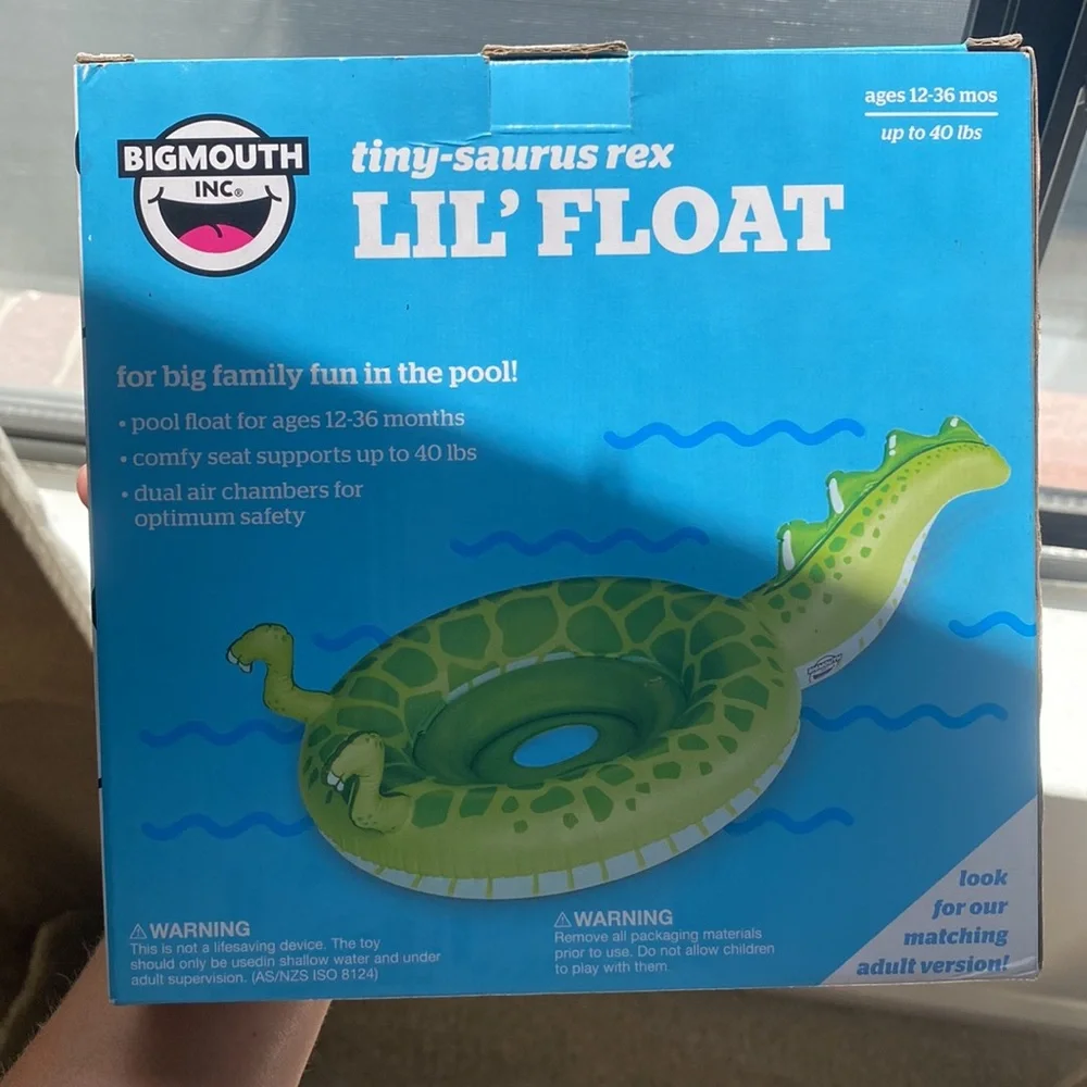 Kids float - Picture 2 of 2